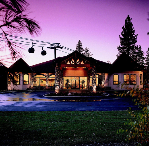 Exterior 1