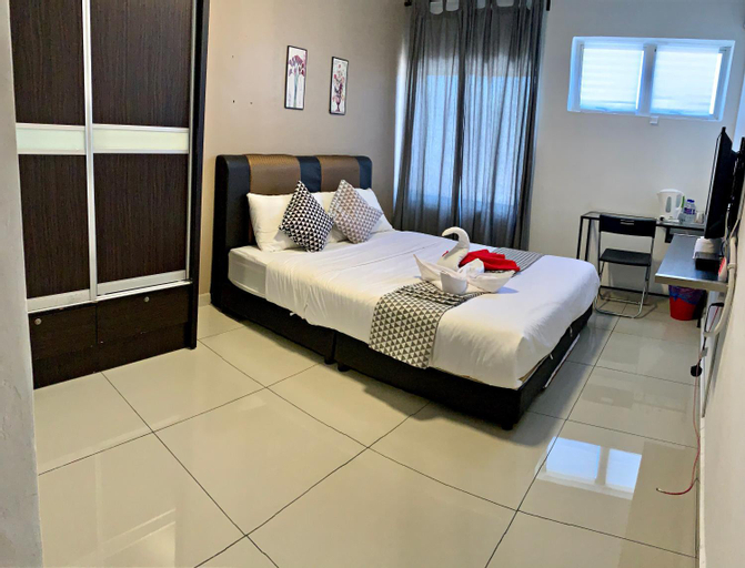Bedroom 6