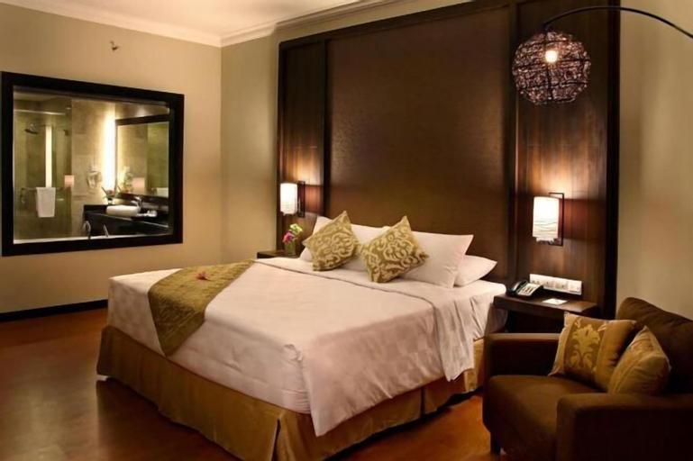 Bedroom 13