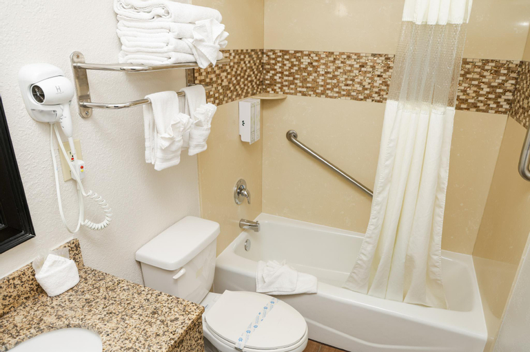 Bathroom 11