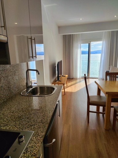 Others 5, Apartamentos La Toja, Pontevedra