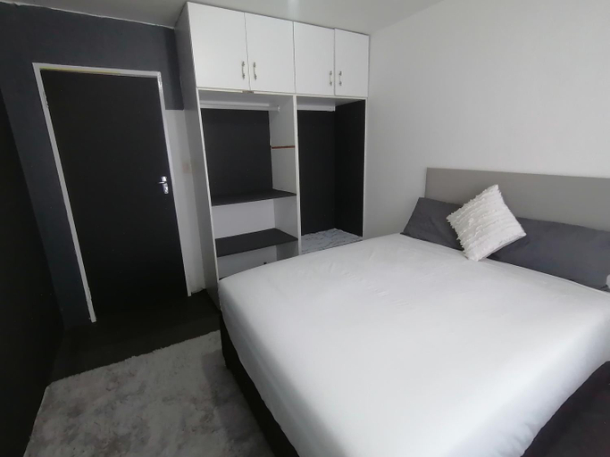 Others 2, Budget Room, Umgungundlovu
