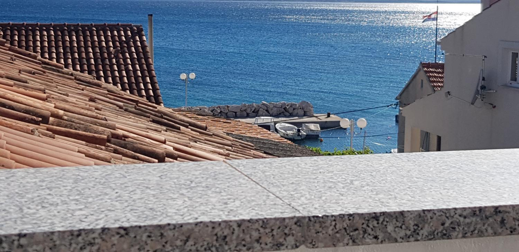 3, Rustic House Diklo 20m from the sea, Zadar