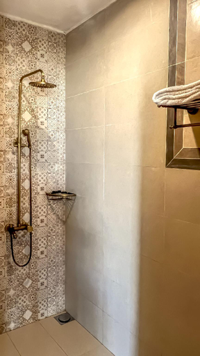 Bathroom 4, Villa Darya, Northern Areas