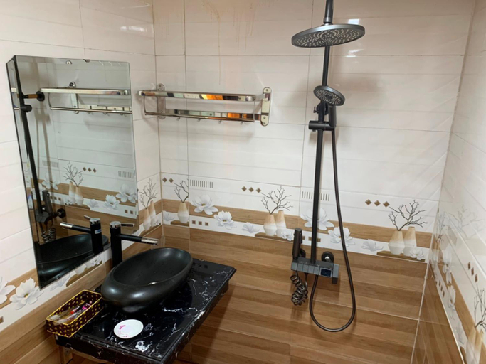 Bathroom 4, Hmong Wooden Home, Sa Pa