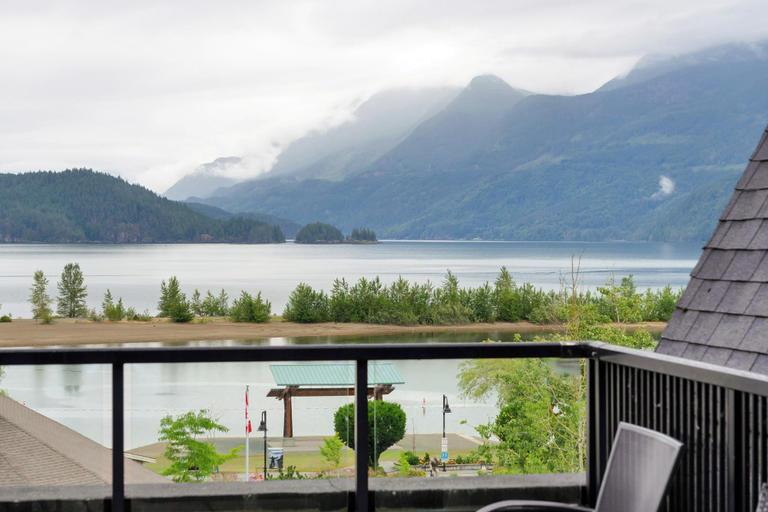 Others 5, Opulent Oasis Exquisite 2Bedroom Retreat, Fraser Valley