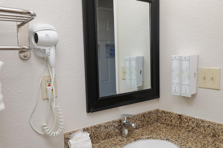 Bathroom 15