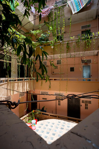 Food & Drinks, Sunny studio, 3 min to Nguyen Hue, kitchen, washer, District 1