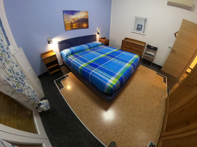 Bedroom 3, Apartment Gentile 200 meters from the sea, Savona