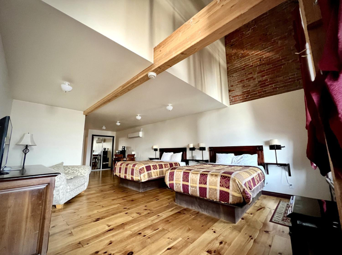 Bedroom 3, The Monarch Hotel, Jefferson