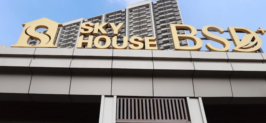 Exterior & Views 14