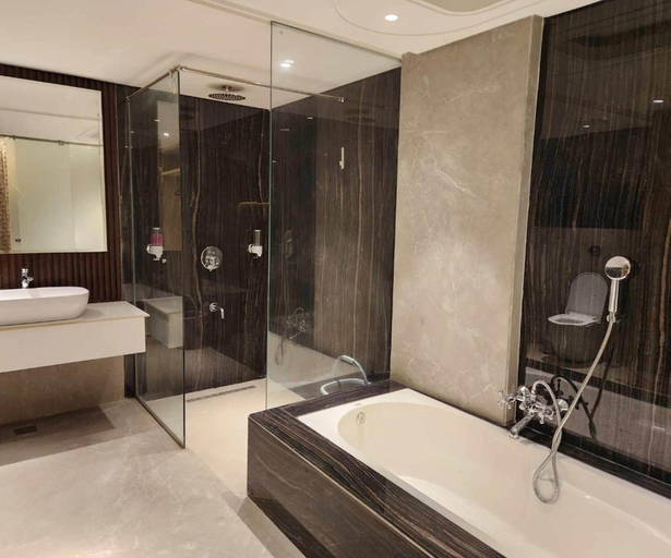 Bathroom 3, Luxe Stayz Signature , Amritsar