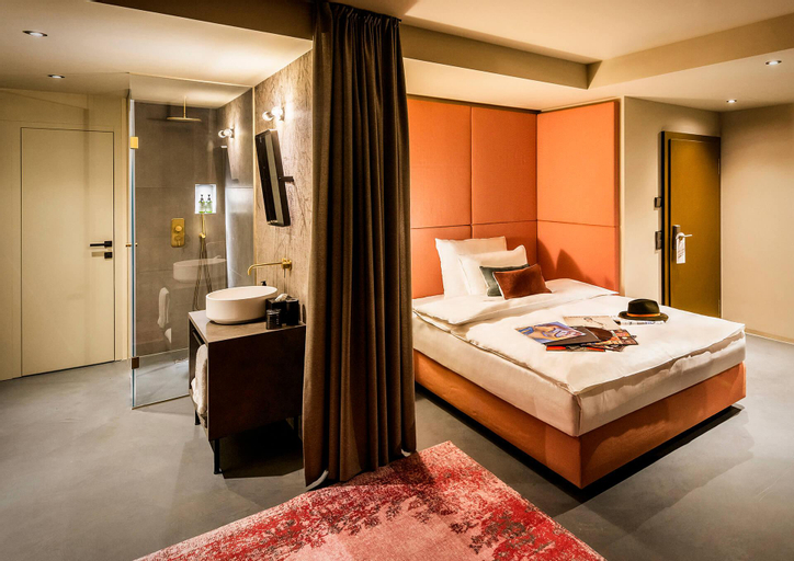 Bedroom 5