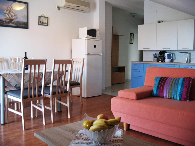 Others 4, Apartments Niksa, Zadar