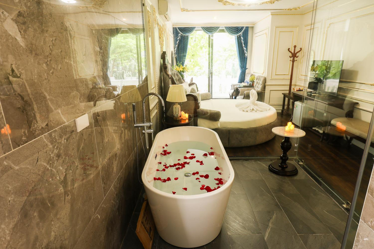 Bathroom 11