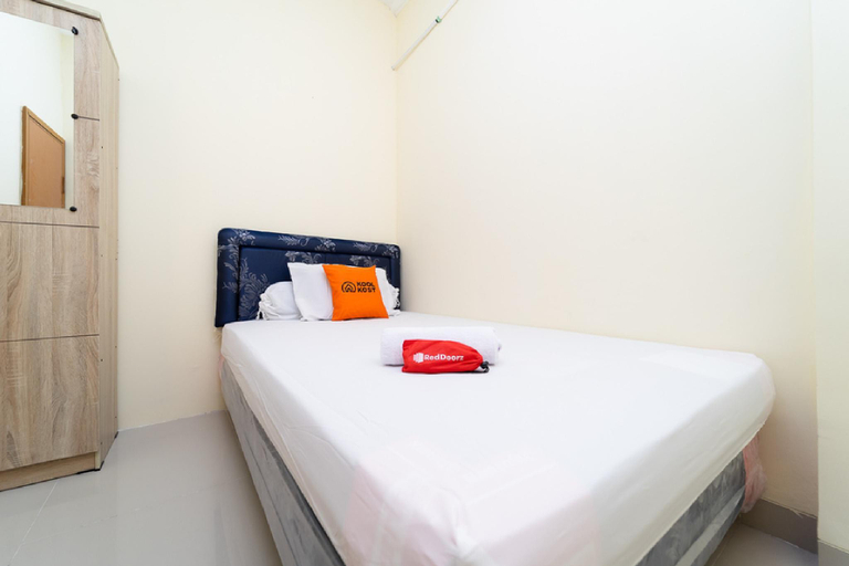 Bedroom 2, KoolKost @ Green Lake City, Tangerang