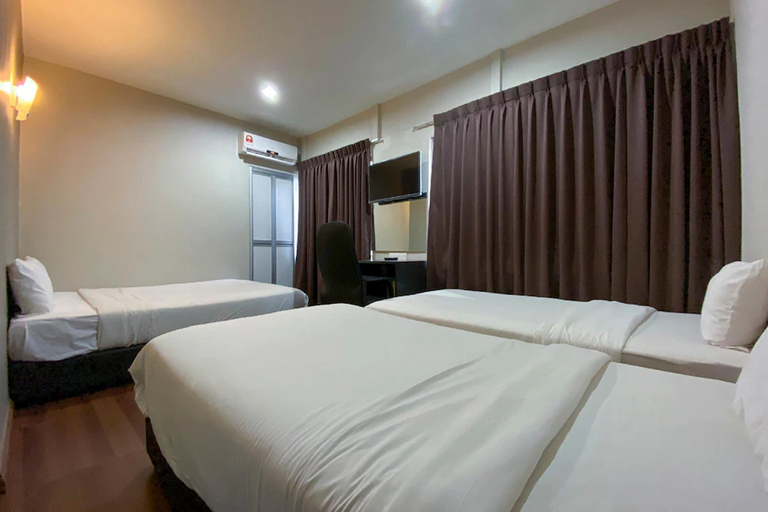 Bedroom 5, Ling's Airbnb, Kuching