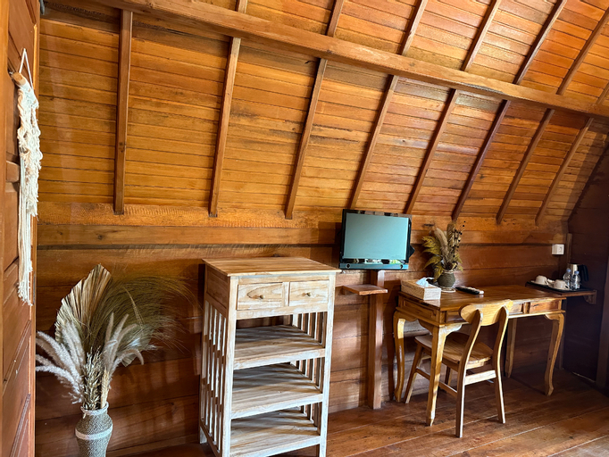 Dining Room 22