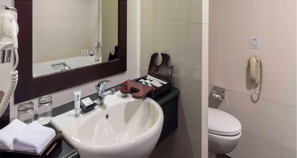 Bathroom 17