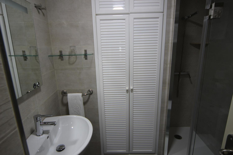 Others 5, Hostal Roma, Sevilla