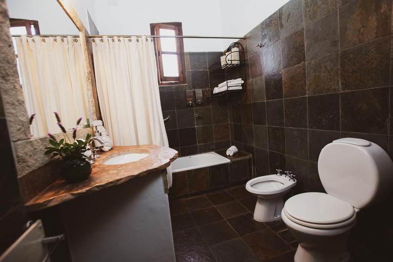 Bathroom 4, Hotel Finca Las Margaritas, Chicoana