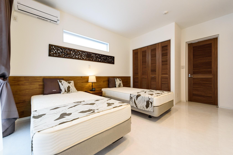Others 2, A Luxurious Detached House with a Pool Located IN, Kin