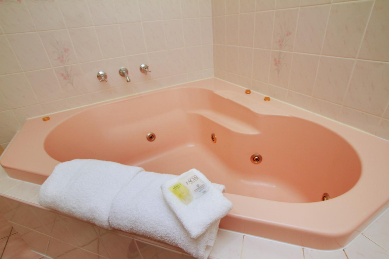 Bathroom 15