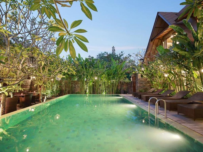 Swimming Pool 4
