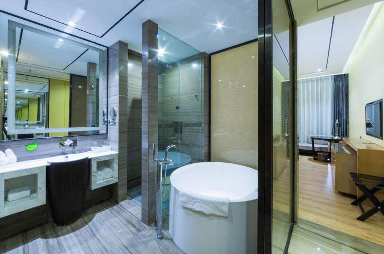 Bathroom 17