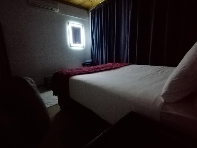 Others 5, Budget Room, Umgungundlovu