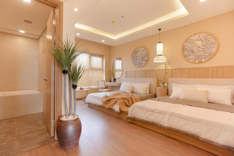 Bedroom 24