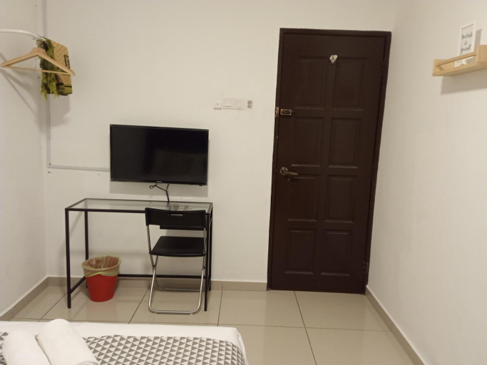 Bedroom 8