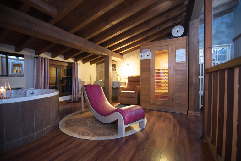 Others 4, Casa Quimera, Ávila