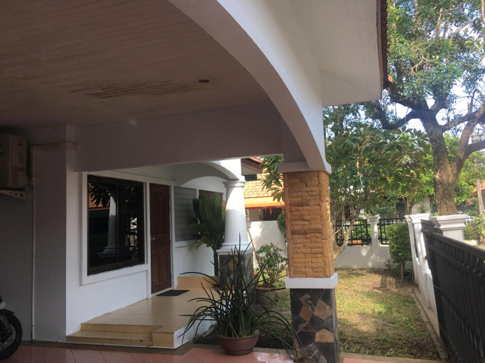Exterior & Views 1, 3BR Cozy House, Phuket Island