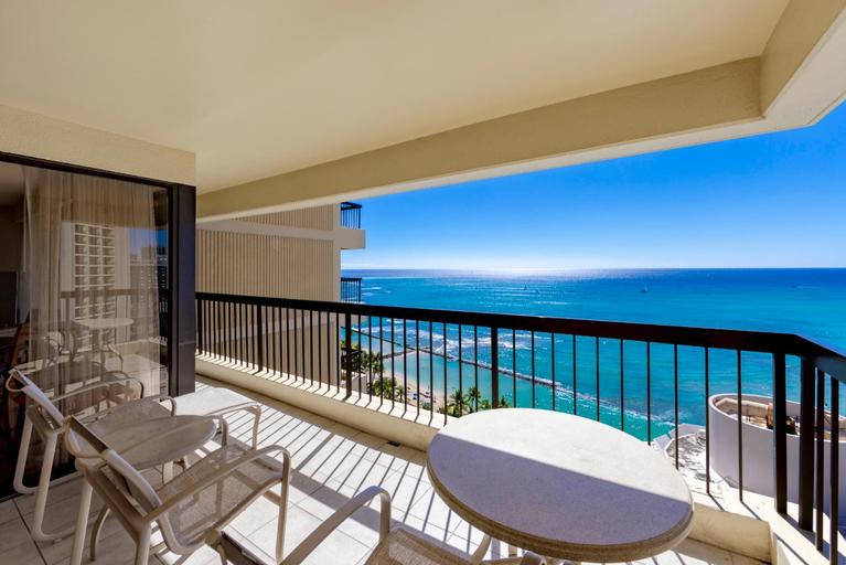 Others 3, Ocean Front Spectacular Condo, Honolulu