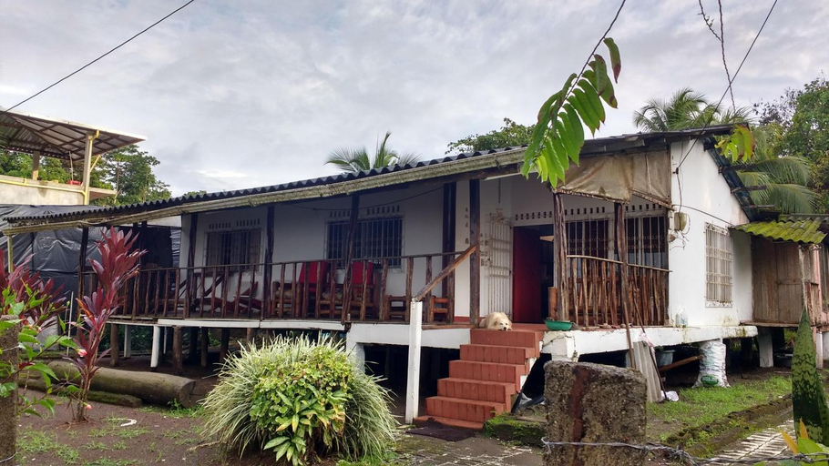 Others 4, Los cocos Hostal, Buenaventura