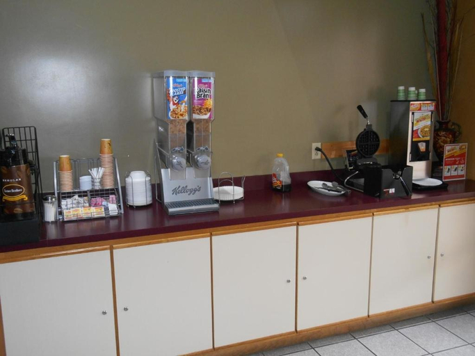 Food & Drinks 4, GuestHouse St. Joseph, Buchanan