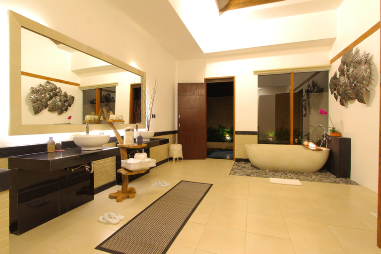 Bathroom 20