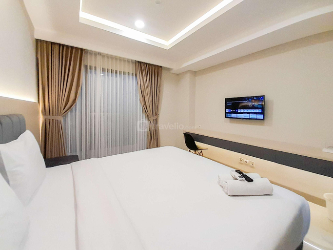 Bedroom 2, Modern Look Studio at Patraland Amarta By Travelio, Sleman
