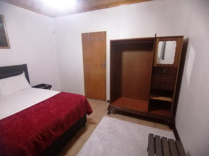 Others 3, Budget Room, Umgungundlovu