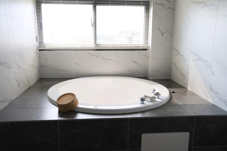 Bathroom 3, Cake and Sweet BnB, Yilan