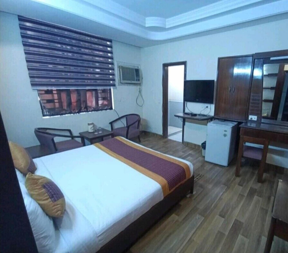 Others 5, Hotel Classic, Delhi