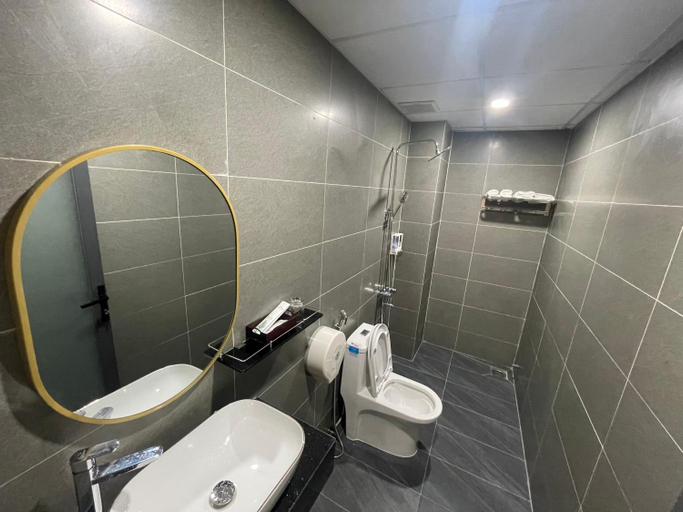 Bathroom 4, Thịnh Gia Hotel, Ho Chi Minh City