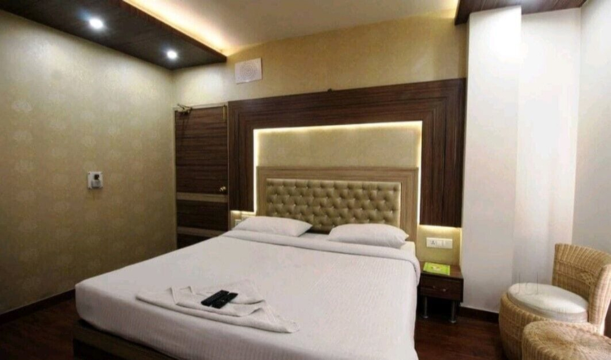 Others 4, Hotel Classic, Delhi