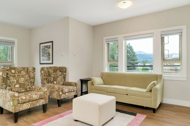 Others 3, Opulent Oasis Exquisite 2Bedroom Retreat, Fraser Valley