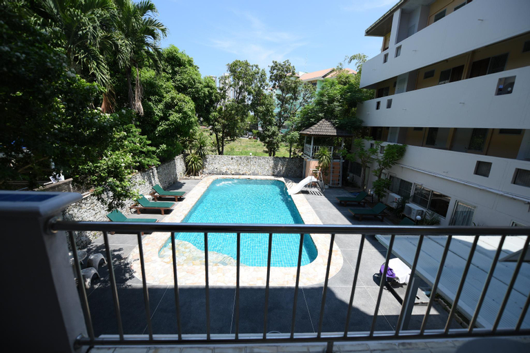 Swimming Pool 9