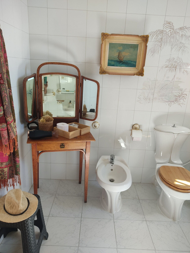 Bathroom 4, Zephyrus Sunset House, South Aegean