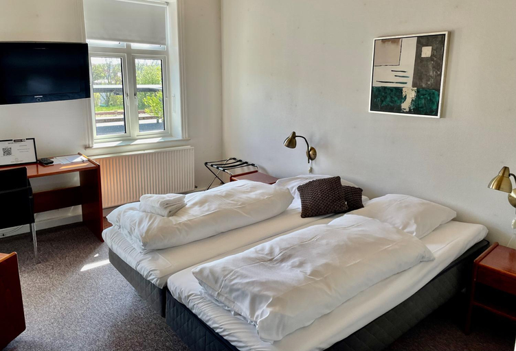 Bedroom 2, Hotel Thinggaard, Thisted