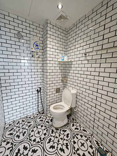 Bathroom 7