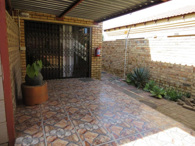 Others 3, Kgatholoha guest house, Dr Kenneth Kaunda